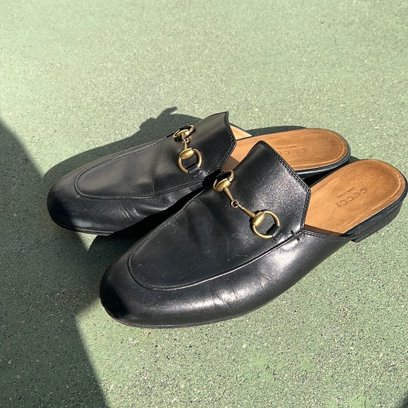 Gucci Shoes - Gucci slides.